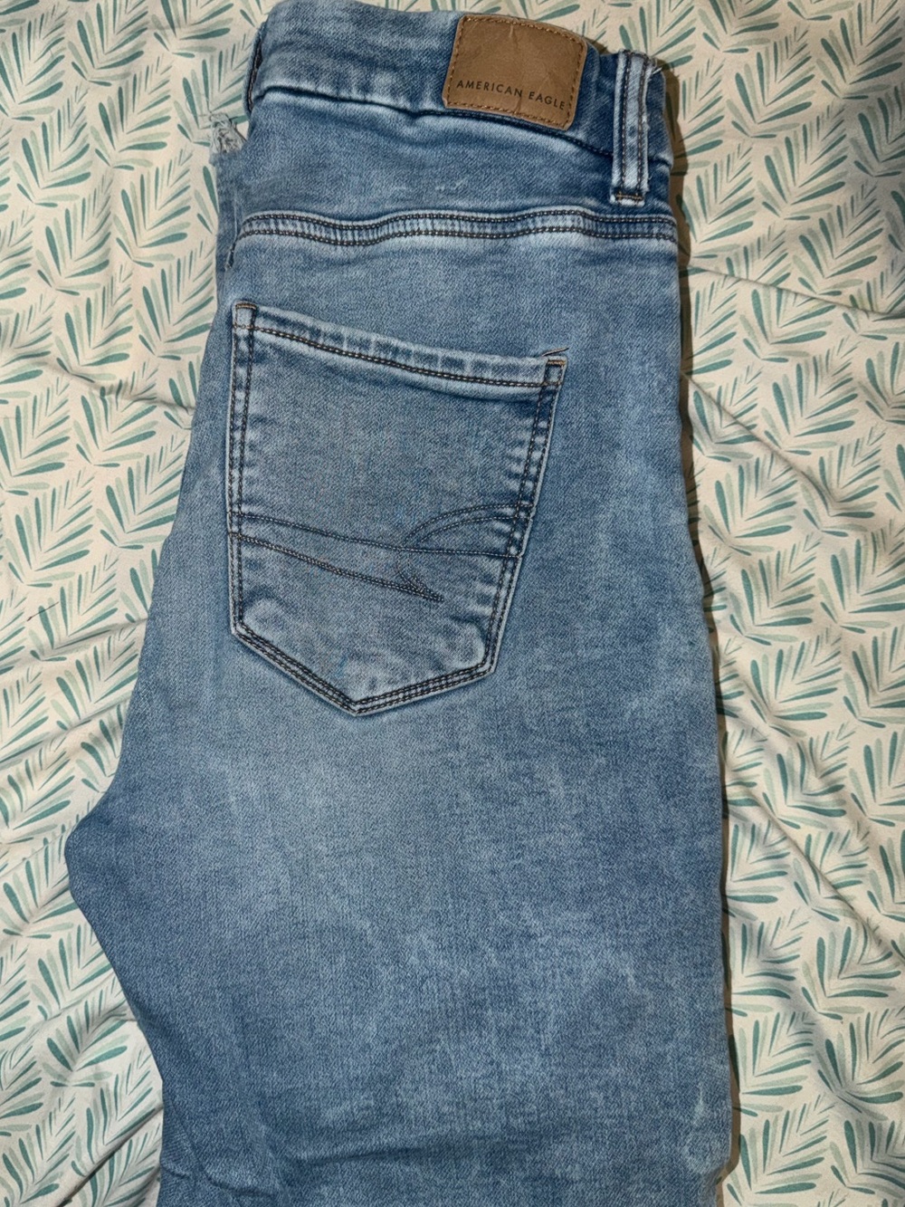American Eagle Outfitters Women’s Light Blue Skinny Jeans
